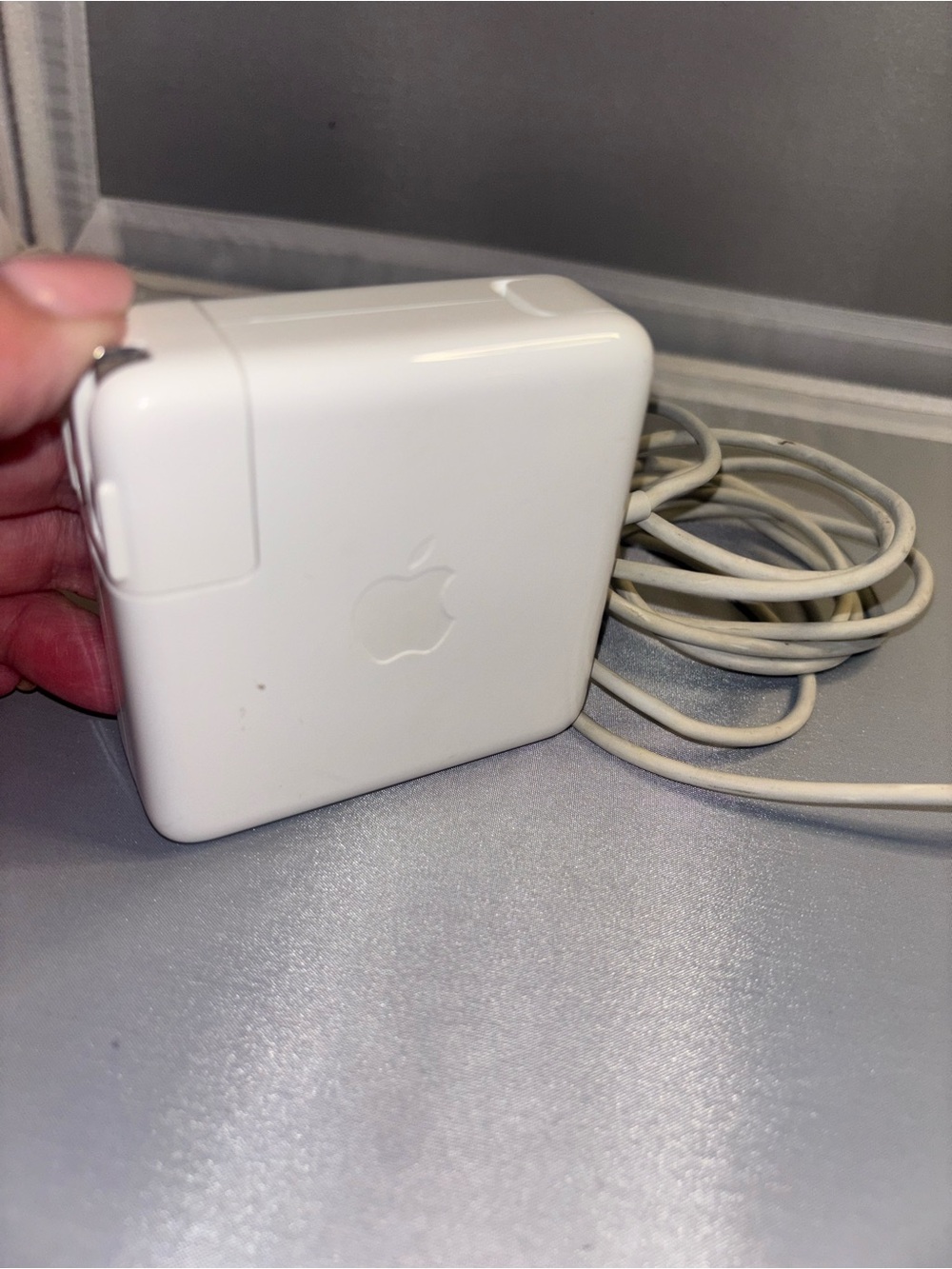 Apple MagSafe 85w Power Adapter for MacBook - Picture 6 of 8